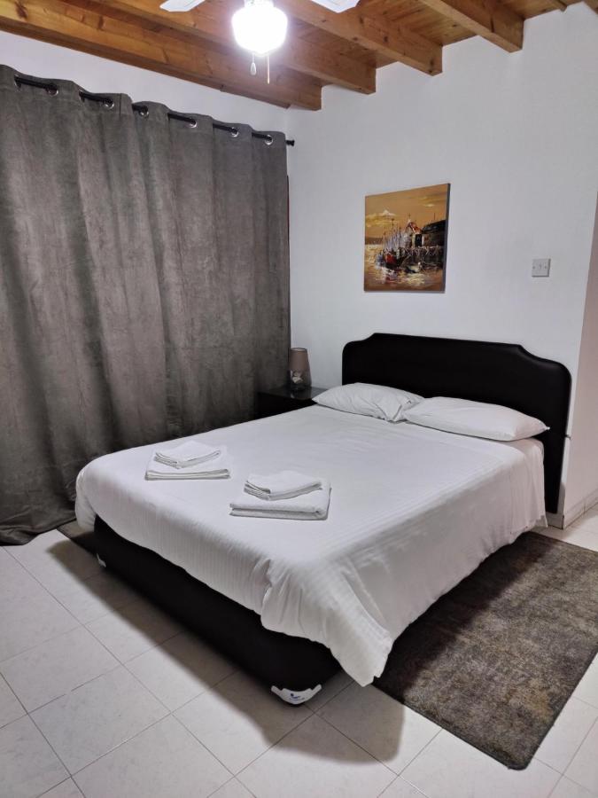 P.S.N. Platres Apartment Luaran gambar