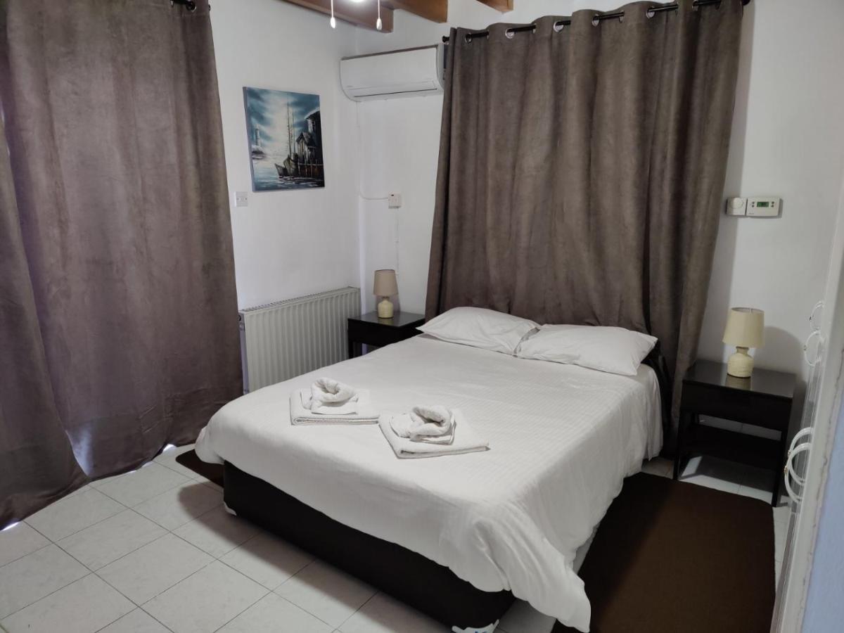 P.S.N. Platres Apartment Luaran gambar